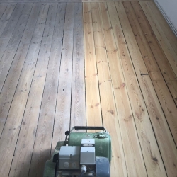Gulvafslibning af trægulv i villa