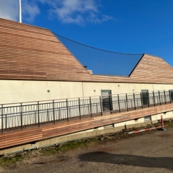 Renoveret sejlsportscenter med moderne faciliteter