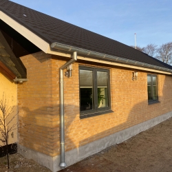 Tilbygning til hus