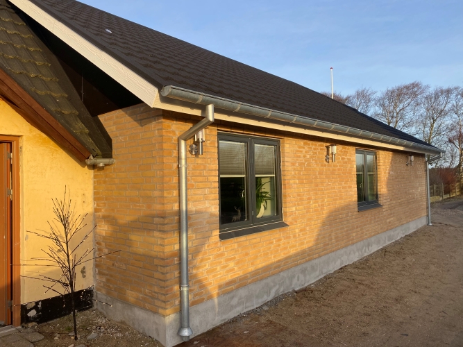Tilbygning til hus