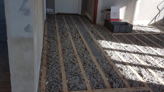 Energioptimering i hus ved gulvet